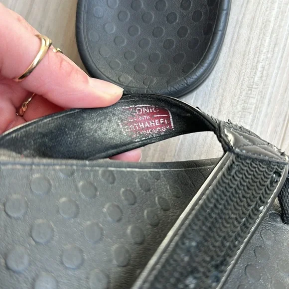 Vionic women’s tide Black sequins Flip Flops size 11 - Picture 5 of 6